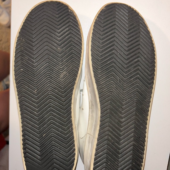 Authentic Golden Goose Sneakers - Picture 5 of 6